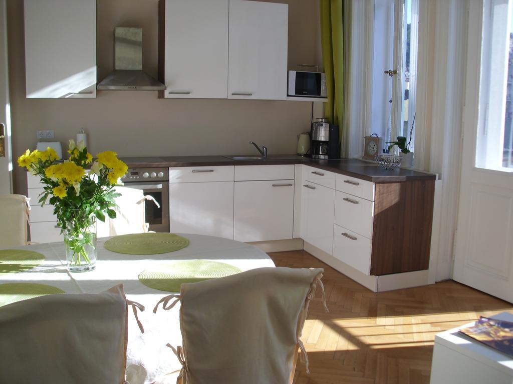 Apartment In City Center - Morassi KLV Exterior foto